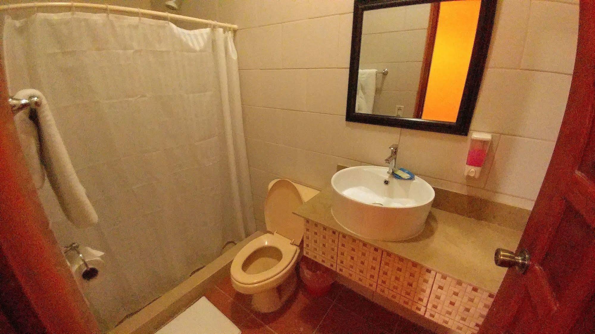 גרנאדה Hotel El Internacional מראה חיצוני תמונה