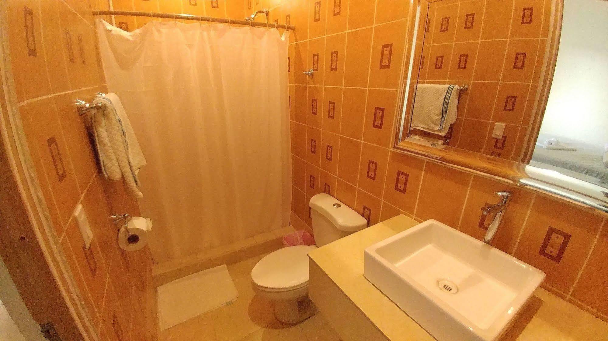 גרנאדה Hotel El Internacional מראה חיצוני תמונה