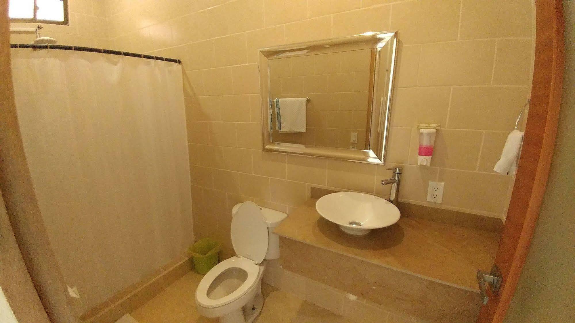 גרנאדה Hotel El Internacional מראה חיצוני תמונה