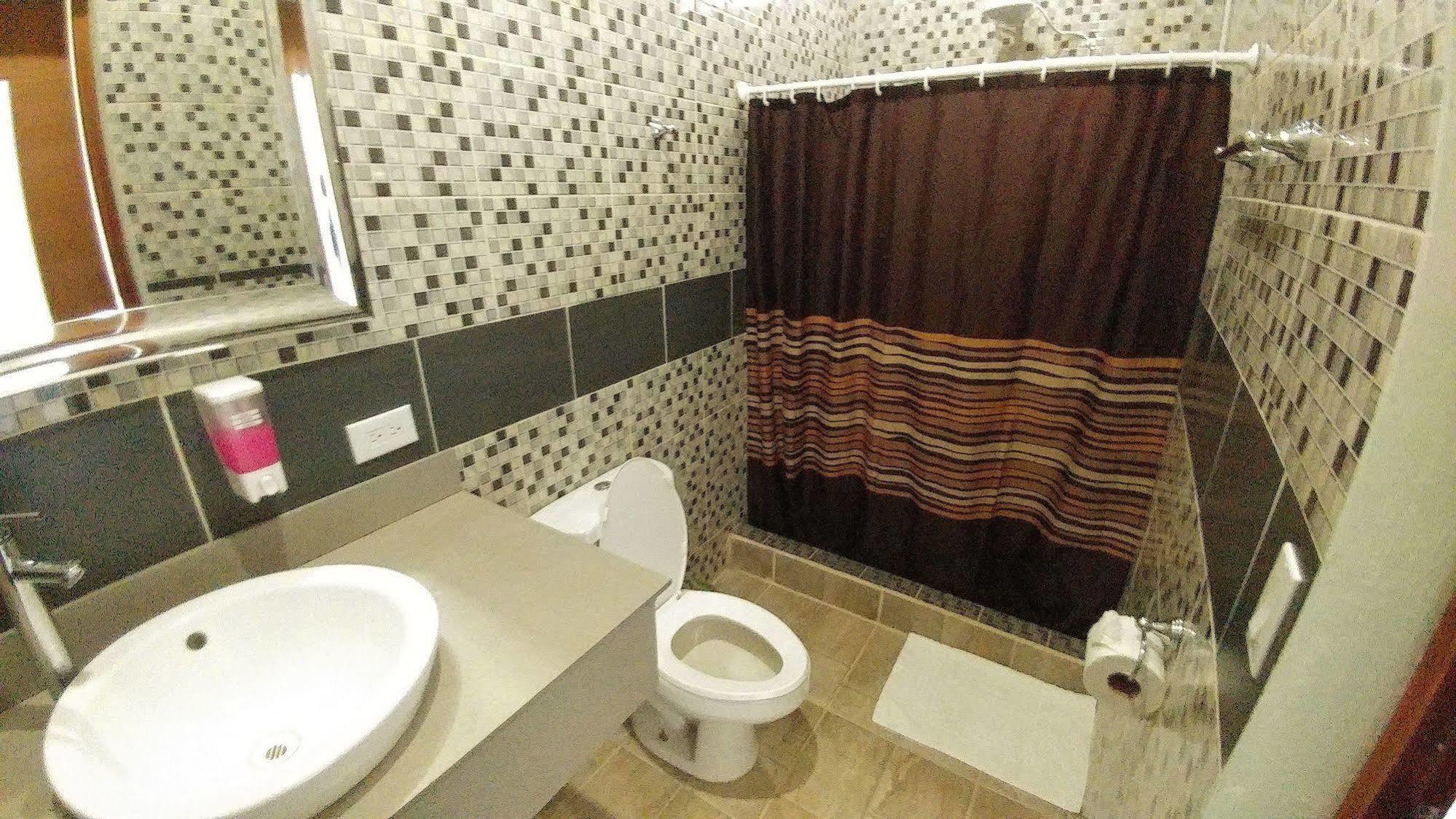 גרנאדה Hotel El Internacional מראה חיצוני תמונה