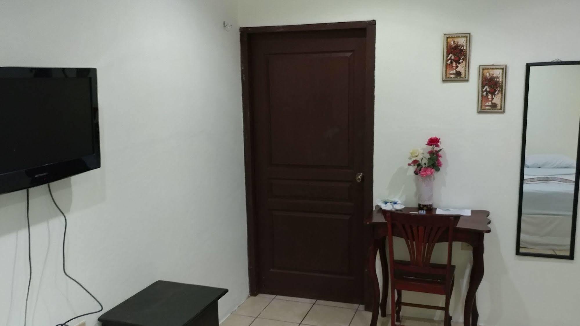 גרנאדה Hotel El Internacional מראה חיצוני תמונה